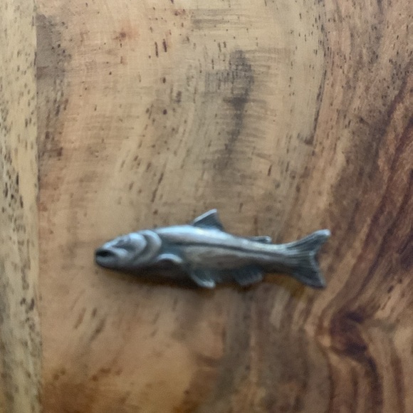 Rare Mini Silver Trout Figurine - Picture 4 of 4